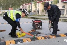 【交管动态】交警大队：增设减速带全面提升交通事故预防工作