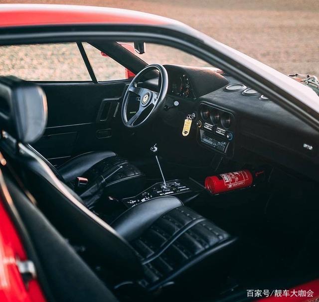 法拉利288 GTO，优雅的外表下，隐藏着一颗狂暴的心！